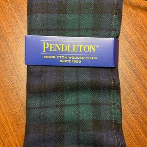 Pendleton Wool Scarf - Dark Plaid